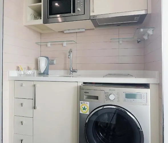 Four Winds Aparthotel *